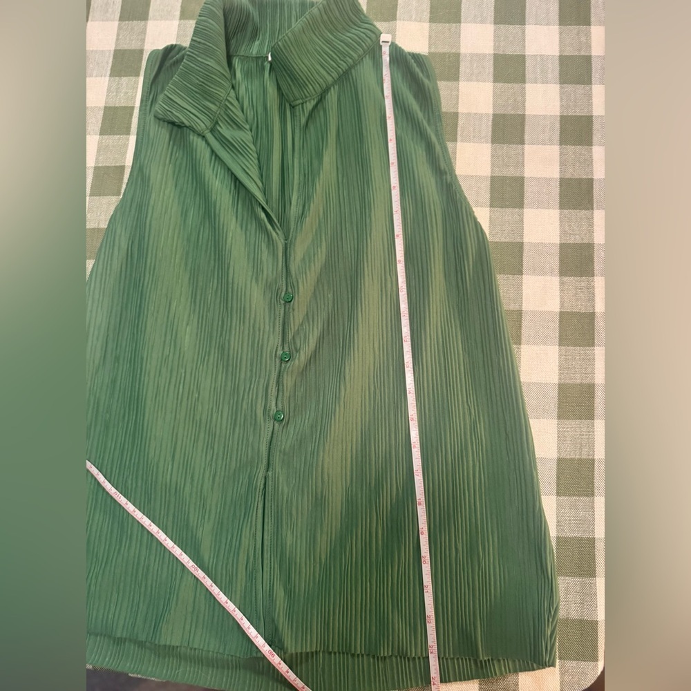 Zara Green Pleated Tank - Picture 14 of 16
